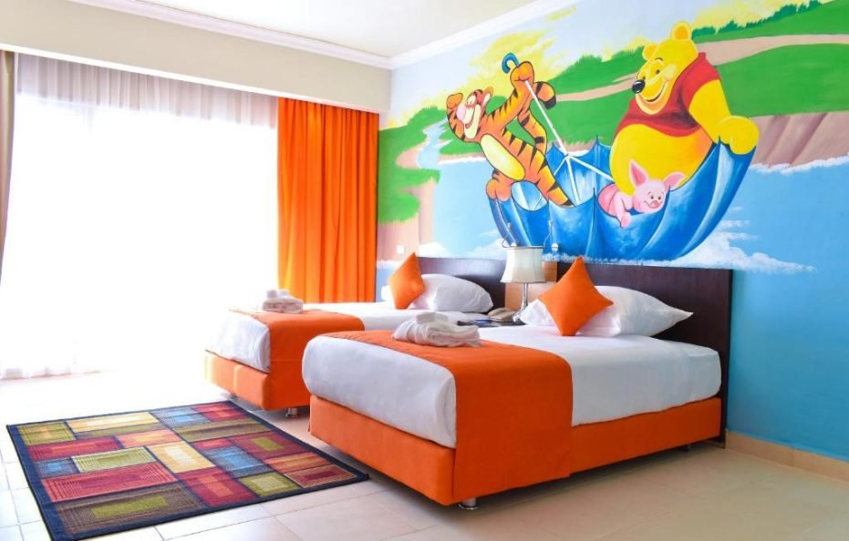 Parrotel Lagoon Waterpark Resort