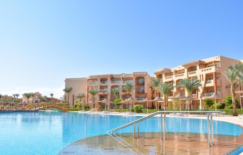 Parrotel Lagoon Waterpark Resort