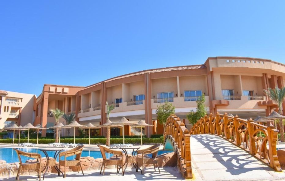 Parrotel Lagoon Waterpark Resort