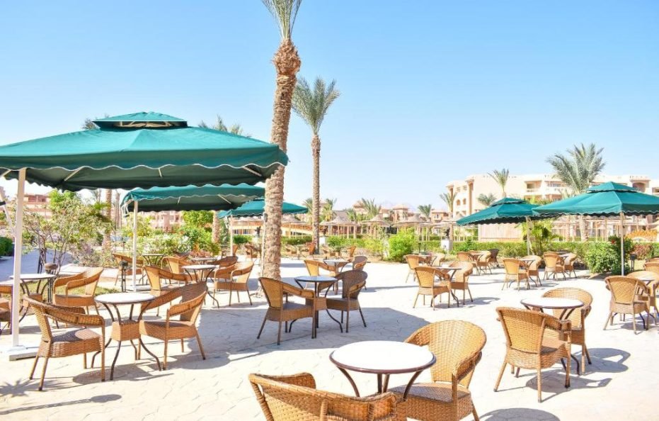 Parrotel Lagoon Waterpark Resort