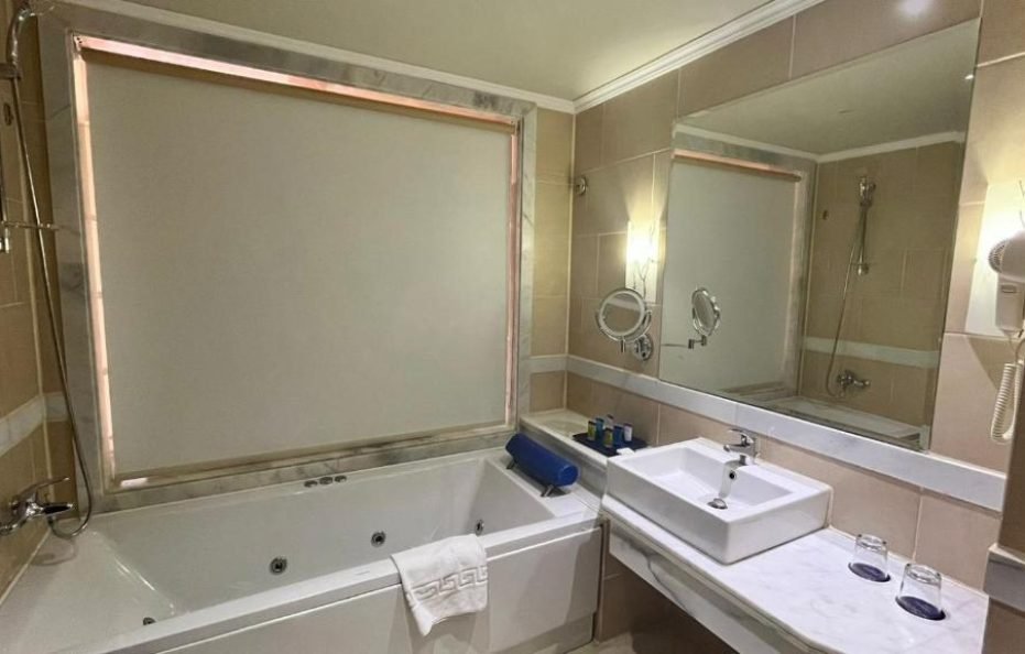 Parrotel Lagoon Waterpark Resort