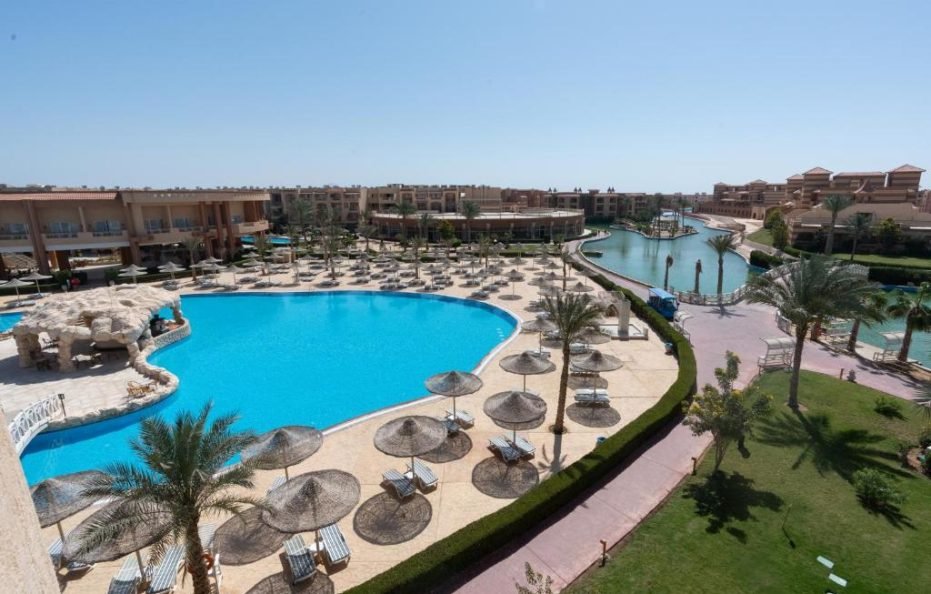 Parrotel Lagoon Waterpark Resort