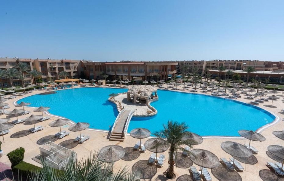 Parrotel Lagoon Waterpark Resort